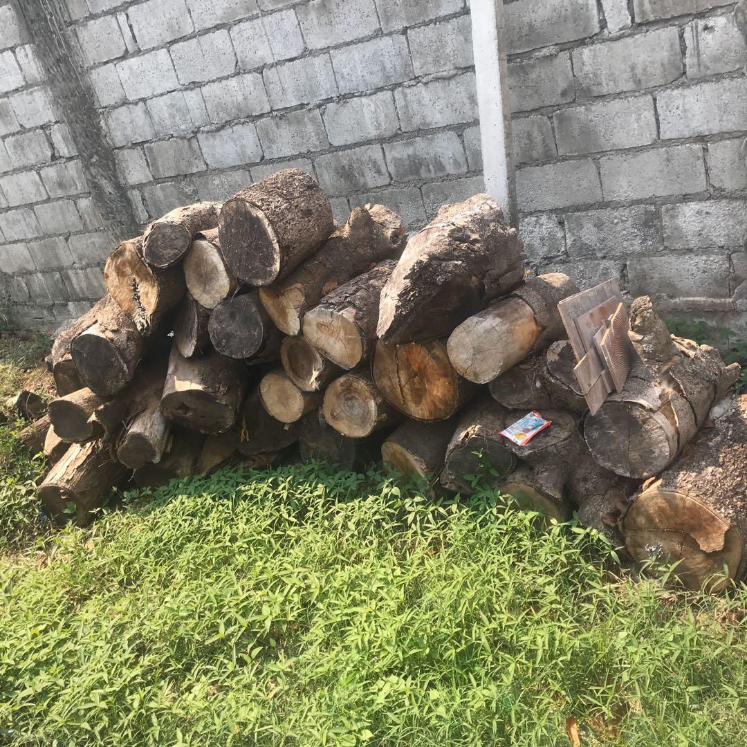 Kahoy Wood  Logs Wood PlanksImage1