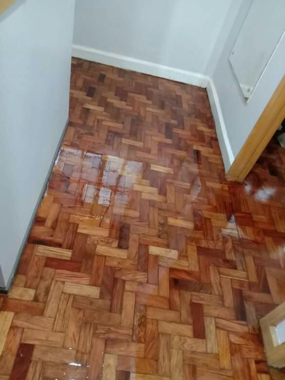 Narra wood parquet and planks and sanding servicesImage3