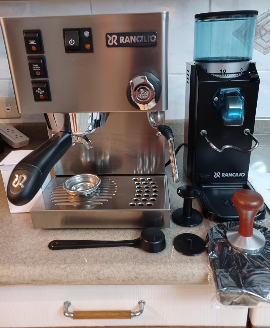 Rancilio Silvia and Rocky Doserless Grinder Espresso Coffee MachineImage3