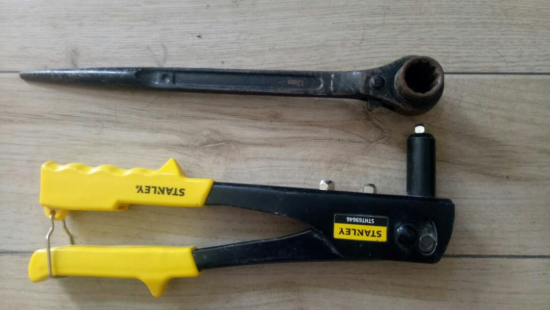 Scaffolder wrench & Stanley RiveterImage3